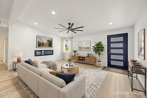 Living - 1417 W Glenn Dr, Phoenix, AZ 85021 photo 6 of 7