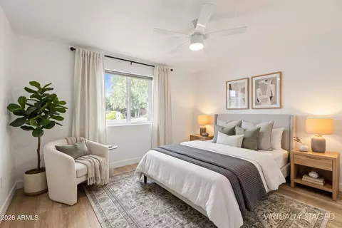 Bedroom - 1417 W Glenn Dr, Phoenix, AZ 85021 photo 6 of 6