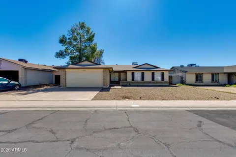 6353 W Mission Ln, Glendale, AZ 85302