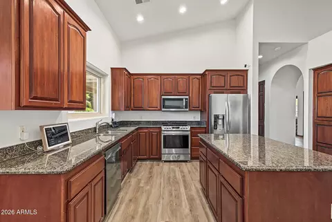 Kitchen - 1744 E Country Ln, Gilbert, AZ 85298 photo 3 of 4