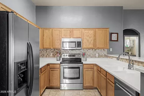 Kitchen - 2150 E Bell Rd #1167, Phoenix, AZ 85022 photo 4 of 5