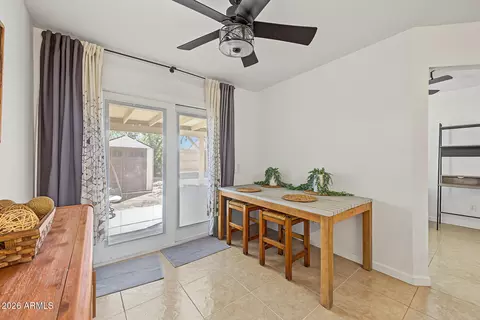 Dining - 1949 E Sandra Ter, Phoenix, AZ 85022 photo 1 of 2