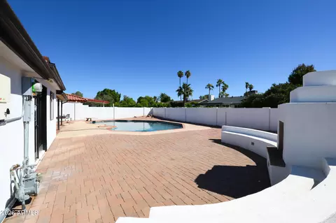 Exterior - 623 E La Jolla Dr, Tempe, AZ 85282 photo 7 of 7