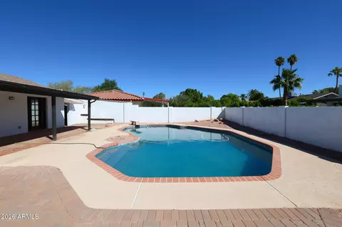 Exterior - 623 E La Jolla Dr, Tempe, AZ 85282 photo 6 of 7