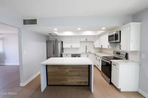 Kitchen - 623 E La Jolla Dr, Tempe, AZ 85282 photo 1 of 3