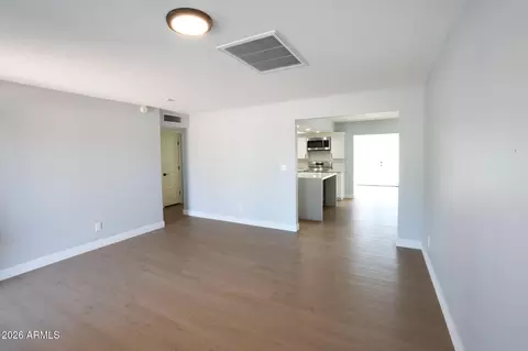 Living - 623 E La Jolla Dr, Tempe, AZ 85282 photo 2 of 7