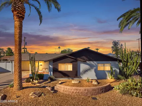 8702 E Highland Ave, Scottsdale, AZ 85251