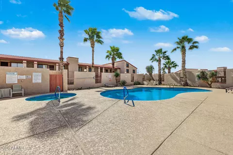 Exterior - 1440 N Idaho Rd #1042, Apache Junction, AZ 85119 photo 3 of 7
