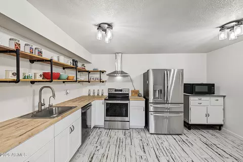 Kitchen - 1440 N Idaho Rd #1042, Apache Junction, AZ 85119 photo 2 of 5