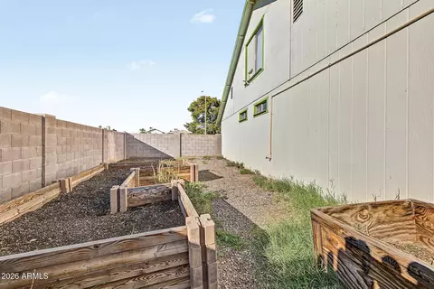 Exterior - 8717 W Clarendon Ave, Phoenix, AZ 85037 photo 5 of 7