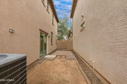 Exterior - 2437 N 73rd Dr, Phoenix, AZ 85035 photo 4 of 6