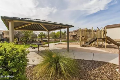 Exterior - 2437 N 73rd Dr, Phoenix, AZ 85035 photo 6 of 6