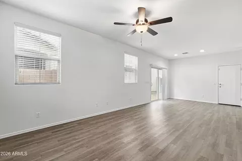 Living - 2437 N 73rd Dr, Phoenix, AZ 85035 photo 1 of 2
