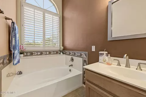 Bath - 3320 E Long Lake Rd, Phoenix, AZ 85048 photo 3 of 5