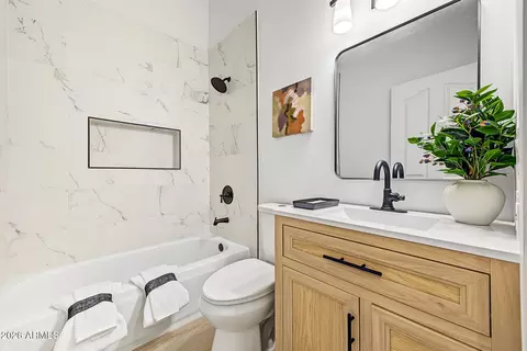 Bath - 6016 E Trailridge Cir, Mesa, AZ 85215 photo 4 of 4