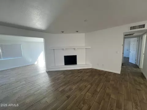 Living - 1324 E 30th Ave, Apache Junction, AZ 85119 photo 1 of 8