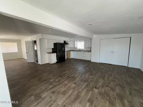 Living - 1324 E 30th Ave, Apache Junction, AZ 85119 photo 4 of 8
