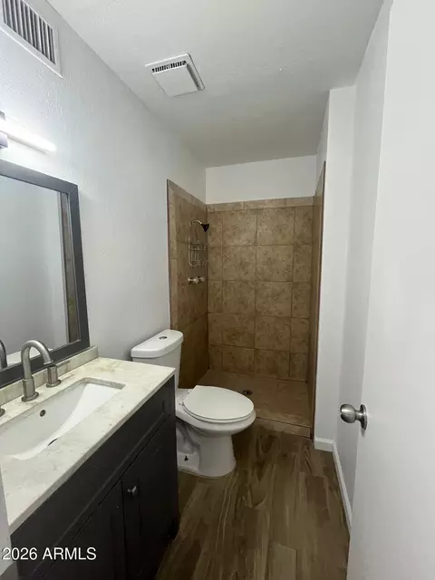 Bath - 1324 E 30th Ave, Apache Junction, AZ 85119 photo 1 of 4