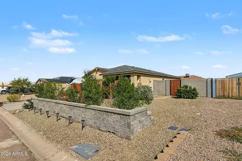 14433 S Capistrano Rd, Arizona City, AZ 85123
