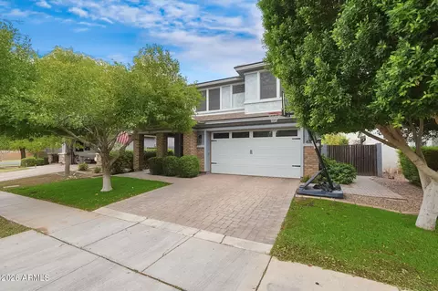 Exterior - 4336 E Amber Ln, Gilbert, AZ 85296 photo 1 of 8