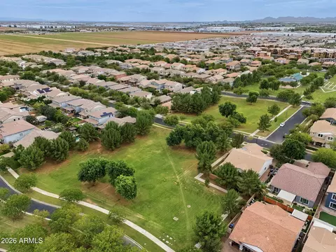 View/Area - 4336 E Amber Ln, Gilbert, AZ 85296 photo 5 of 10