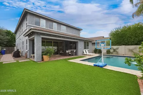 Exterior - 4336 E Amber Ln, Gilbert, AZ 85296 photo 7 of 8