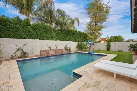 Exterior - 4336 E Amber Ln, Gilbert, AZ 85296 photo 6 of 8