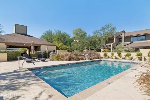 Exterior - 7348 N 7th Pl, Phoenix, AZ 85020 photo 15 of 16