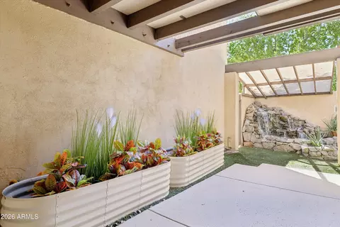 Exterior - 7348 N 7th Pl, Phoenix, AZ 85020 photo 7 of 16
