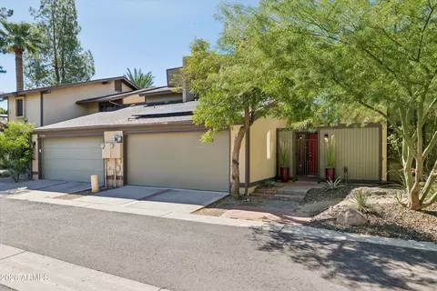 Exterior - 7348 N 7th Pl, Phoenix, AZ 85020 photo 10 of 16