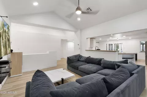 Other - 3202 E Oregon Ave, Phoenix, AZ 85018 photo 4 of 11