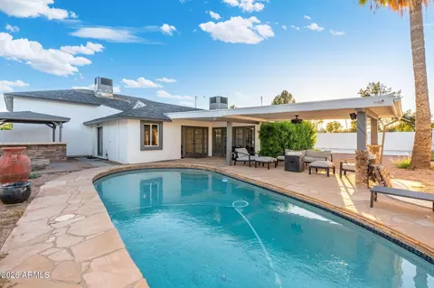 Exterior - 3202 E Oregon Ave, Phoenix, AZ 85018 photo 3 of 8