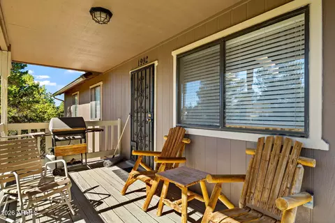 Exterior - 1992 Red Deer Run, Overgaard, AZ 85933 photo 6 of 10