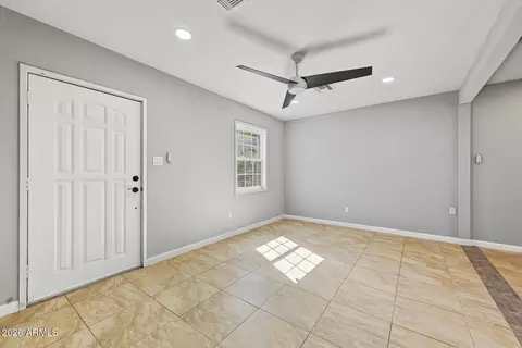 Living - 1410 E Windsor Ave, Phoenix, AZ 85006 photo 1 of 2