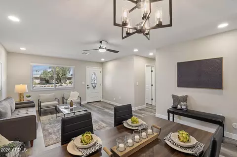 10887 W Thunderbird Blvd, Sun City, AZ 85351