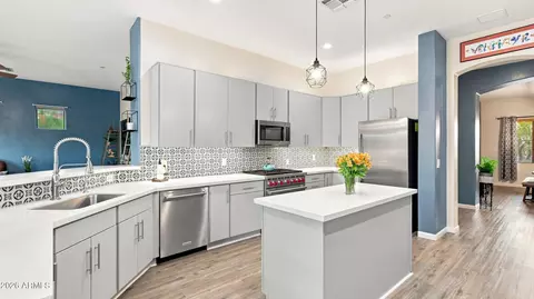 Kitchen - 10528 S Coyote Melon Loop, Vail, AZ 85641 photo 2 of 7