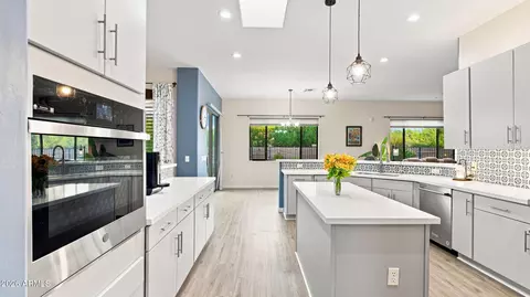 Kitchen - 10528 S Coyote Melon Loop, Vail, AZ 85641 photo 1 of 7
