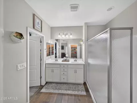 Bath - 2642 E Hickory St, Gilbert, AZ 85298 photo 3 of 5
