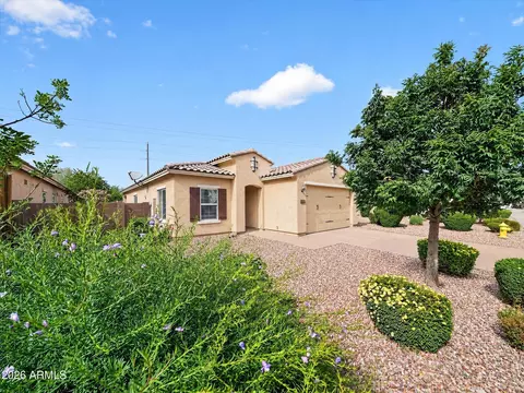 Exterior - 2642 E Hickory St, Gilbert, AZ 85298 photo 5 of 17