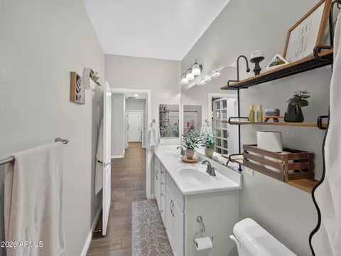 Bath - 2642 E Hickory St, Gilbert, AZ 85298 photo 5 of 5