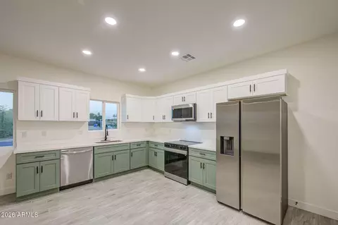 Kitchen - 660 S 93rd St, Mesa, AZ 85208 photo 2 of 3