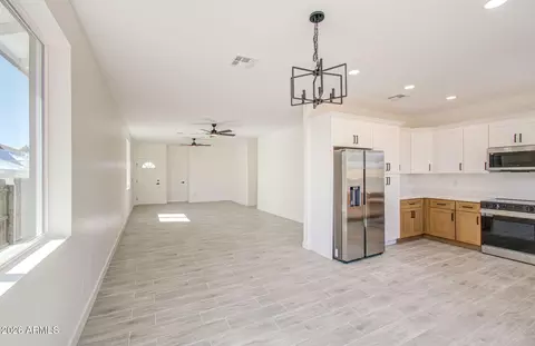 Living - 1523 S Hale Dr, Apache Junction, AZ 85120 photo 4 of 4