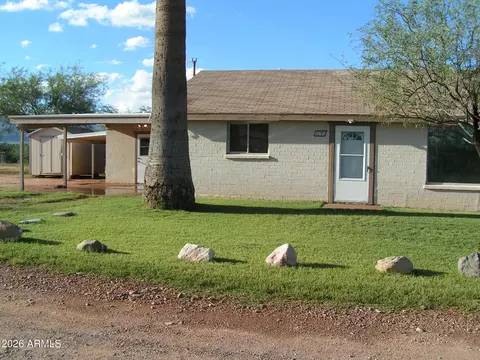 275 E Old Church Rd, Huachuca City, AZ 85616