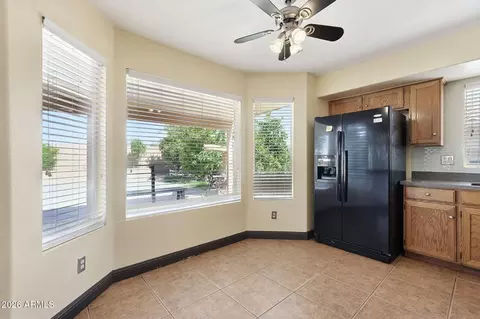 Kitchen - 6920 E Lakeview Ave, Mesa, AZ 85209 photo 2 of 4