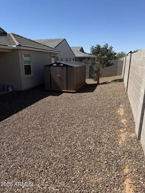 Exterior - 18556 W Buckskin Trl, Wittmann, AZ 85361 photo 2 of 4