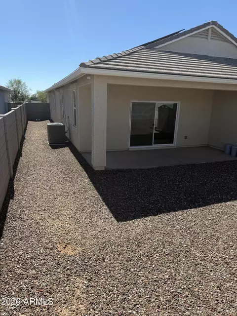 Exterior - 18556 W Buckskin Trl, Wittmann, AZ 85361 photo 1 of 4