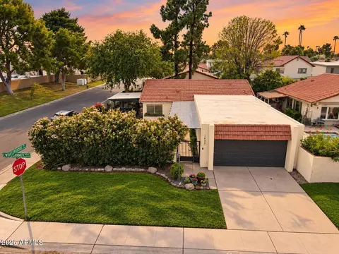 View/Area - 1635 E Windjammer Way, Tempe, AZ 85283 photo 1 of 4