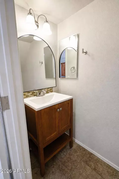Bath - 2301 E University Dr #471, Mesa, AZ 85213 photo 1 of 4
