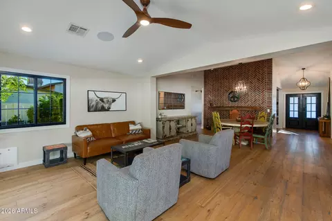 Living - 3443 N 48th Way, Phoenix, AZ 85018 photo 6 of 6