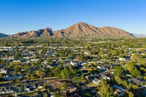 View/Area - 3443 N 48th Way, Phoenix, AZ 85018 photo 5 of 7